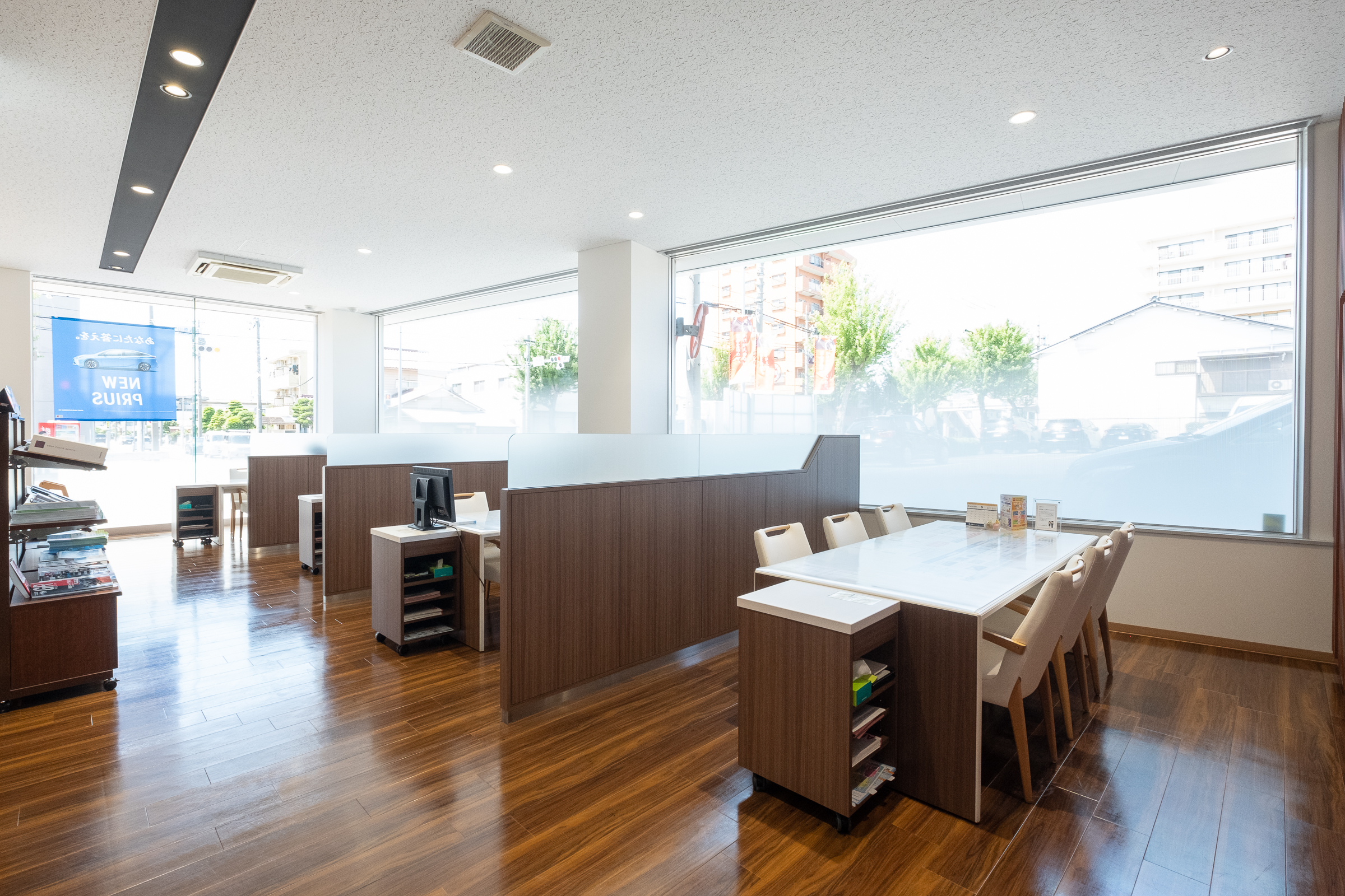 川原通営業所|ショールーム