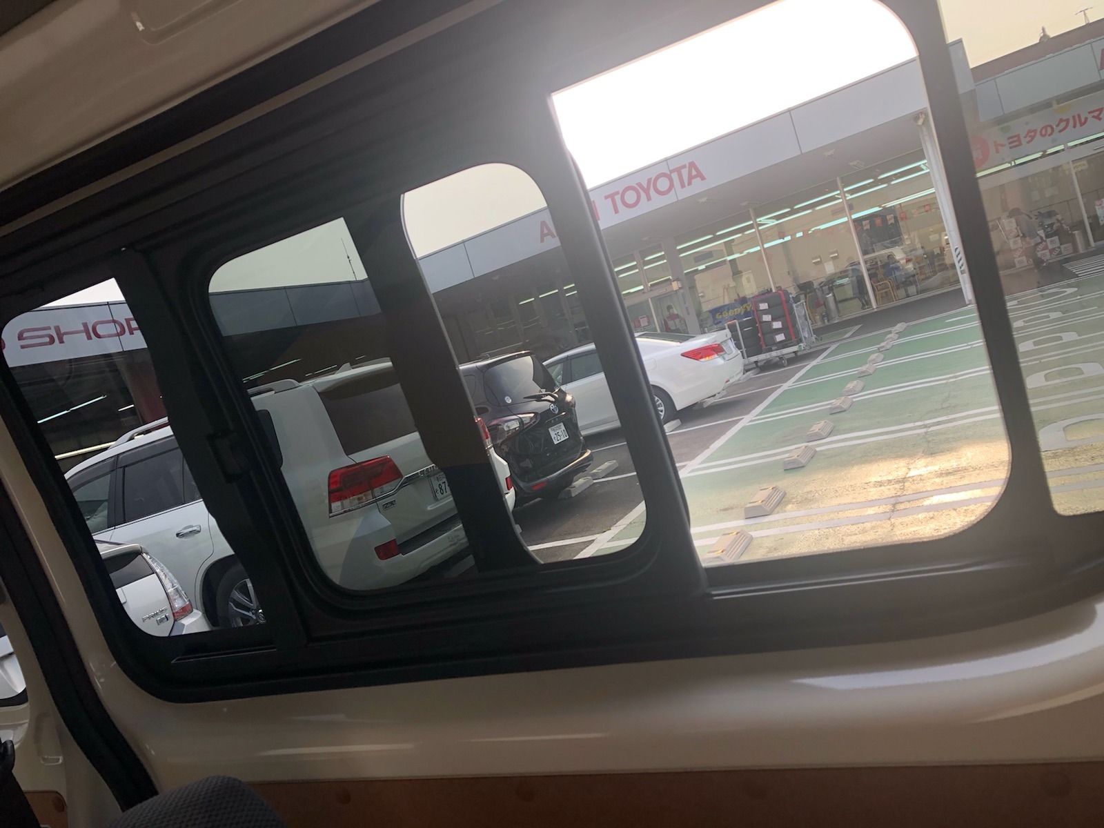 新しい展示車のご案内！