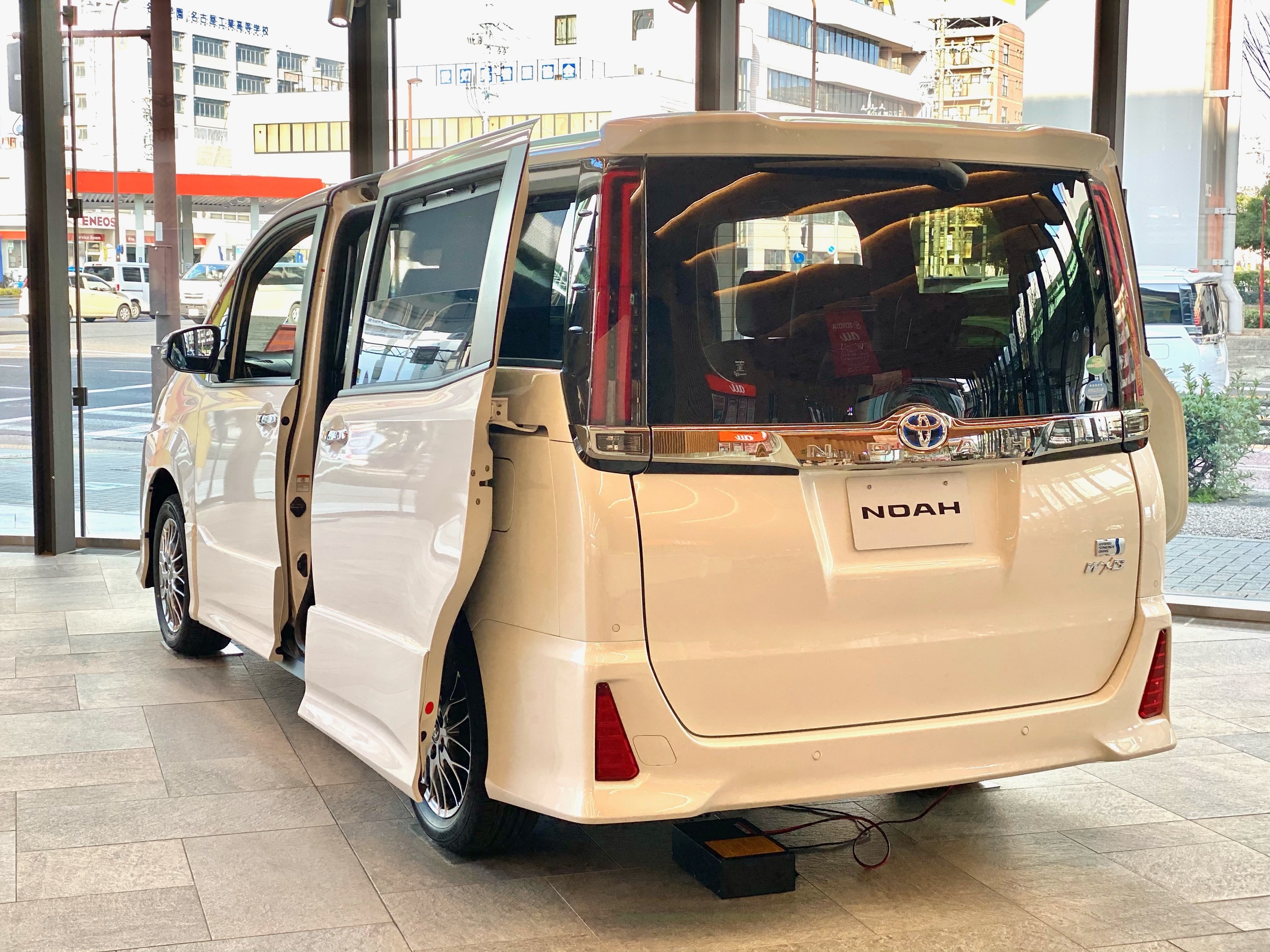 ノア展示車がきました ノア展示車がきました