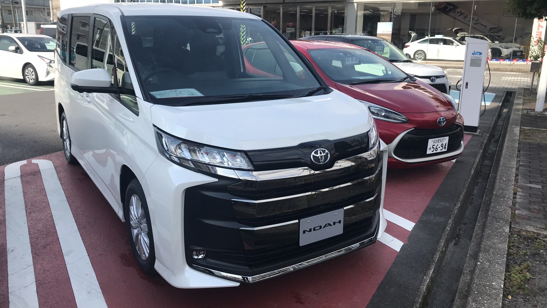 新型ノア展示中