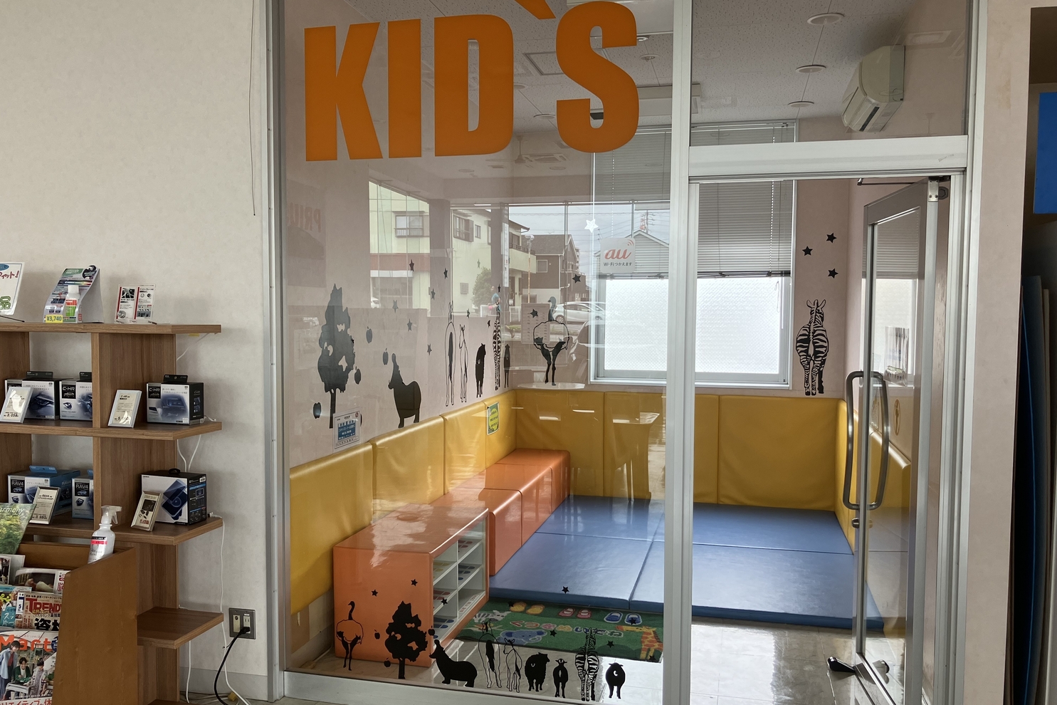 刈谷逢妻店 キッズコーナー
