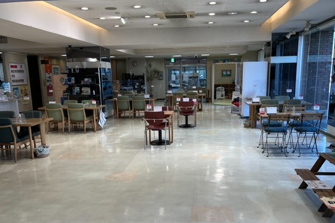 西店内観2